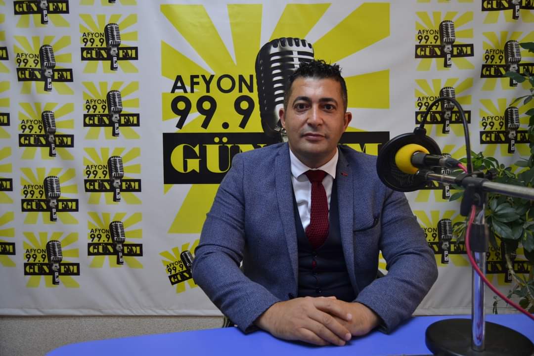 Demir'den Gün FM'e kutlama 