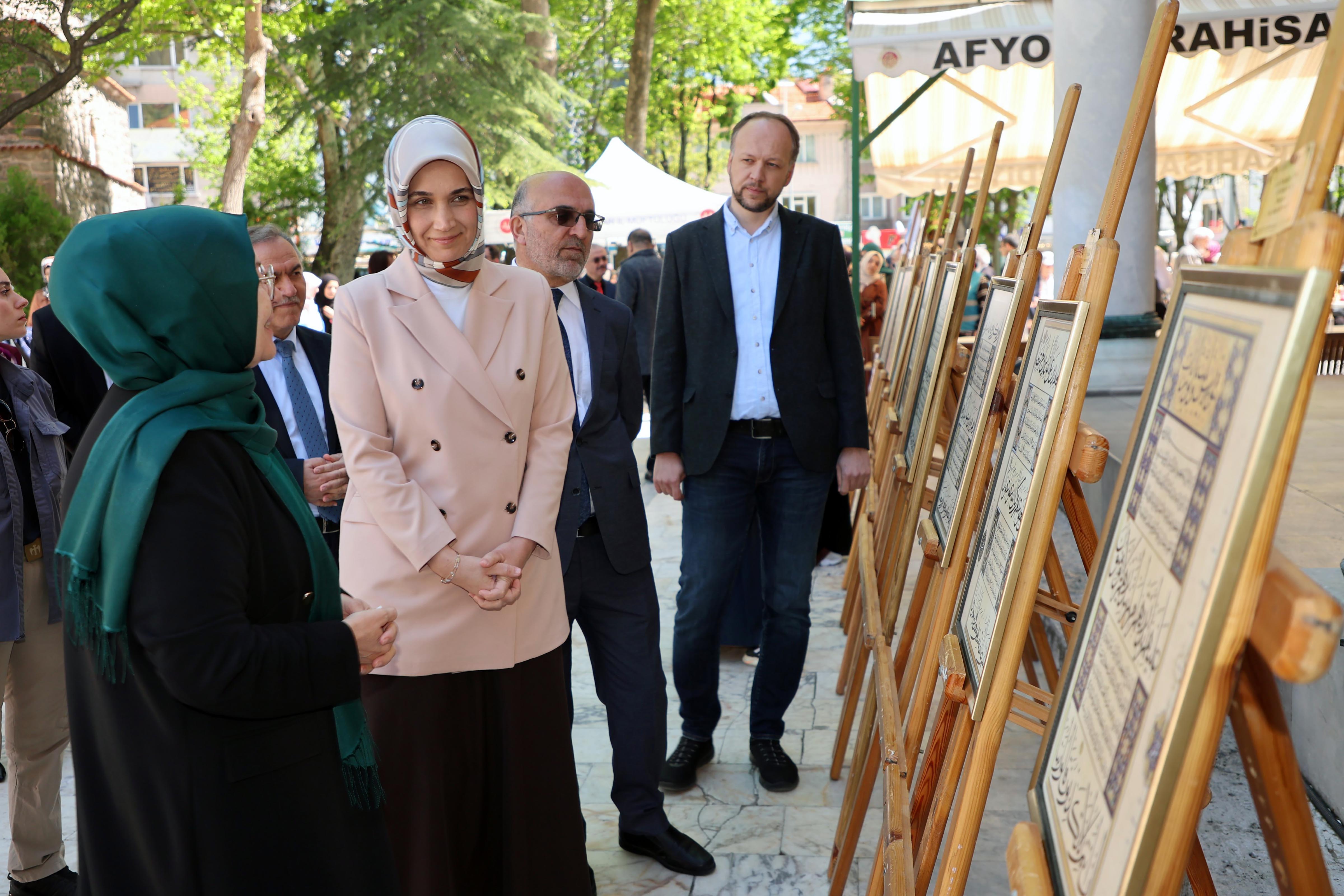 “Ahmet Şemseddin Karahisari Hat Örnekleri Sergisi” Açıldı