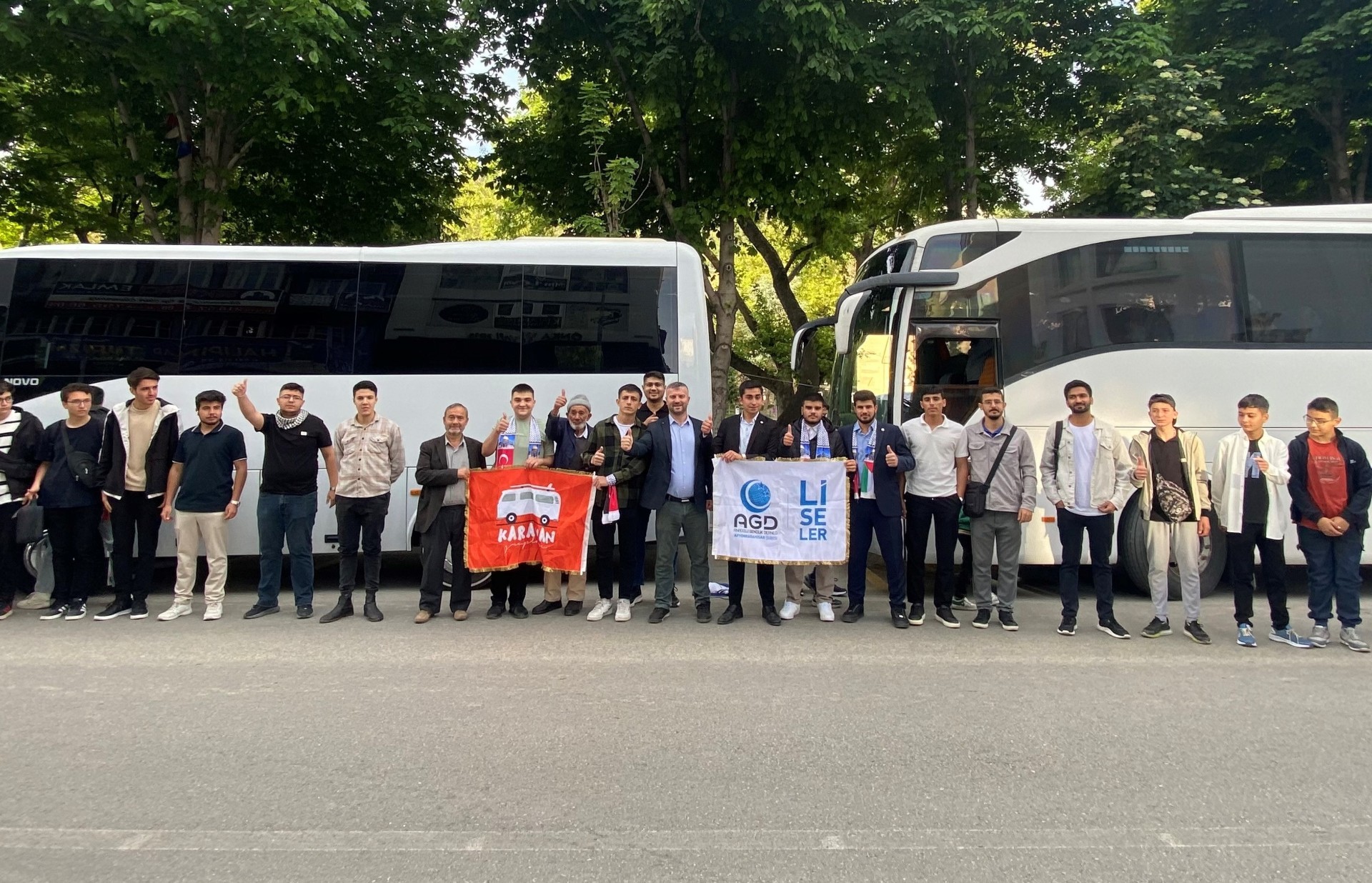 YENİ ÇAĞLAR AÇACAK GENÇLİK GELİYOR!