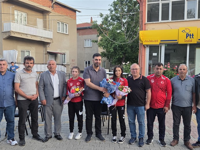 Minderin Sultanları Memleketlerinde Coşkuyla Karşılandı
