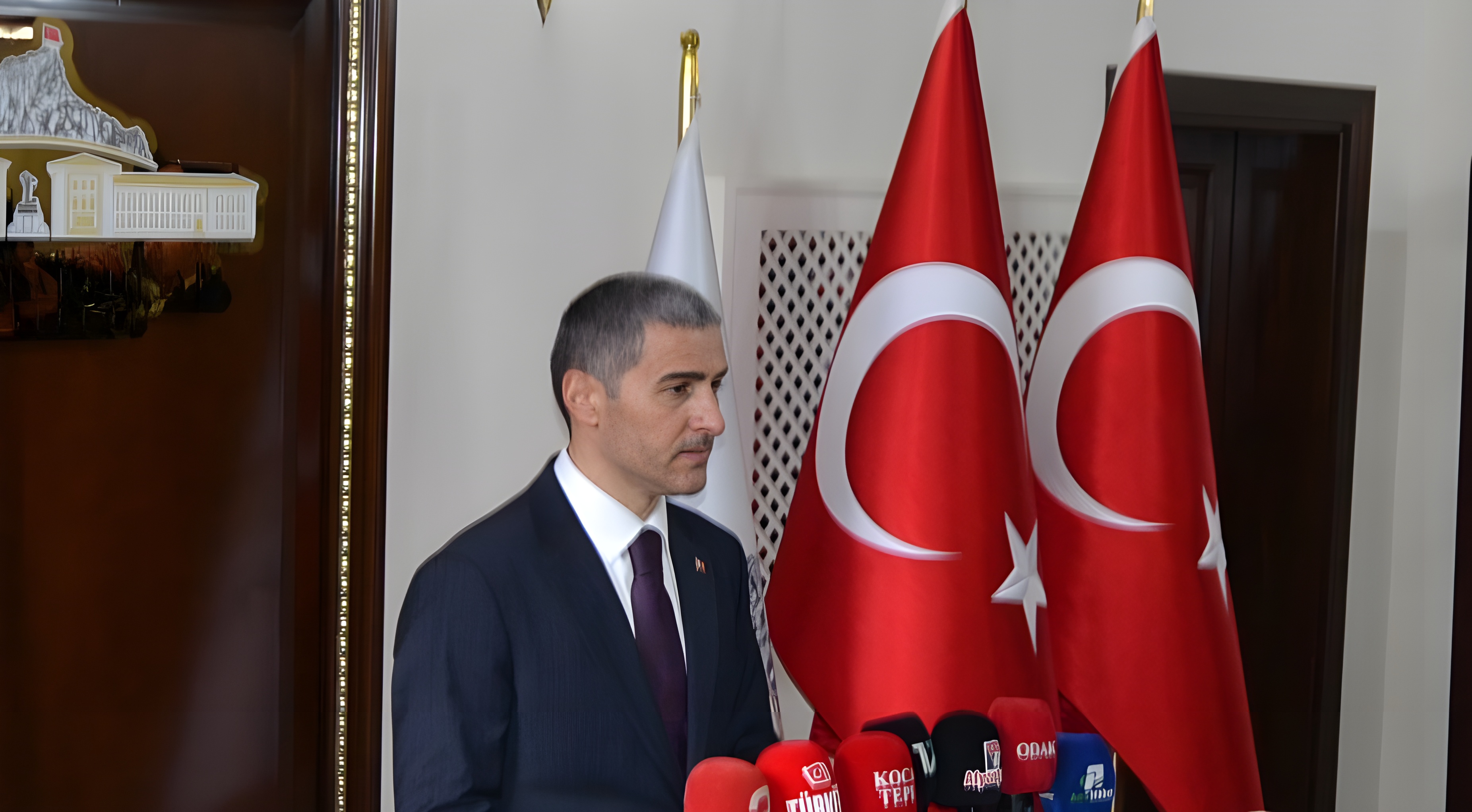 Yeni Vali Dr. Naci Aktaş Göreve Başladı