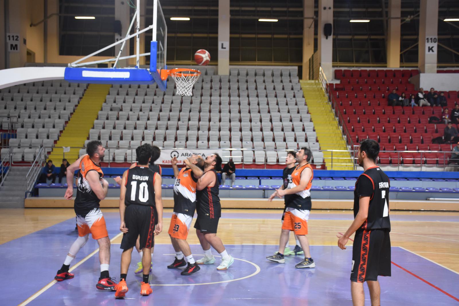 Afyonkarahisar’da Büyük Erkekler Basketbol Heyecanı Sona Erdi