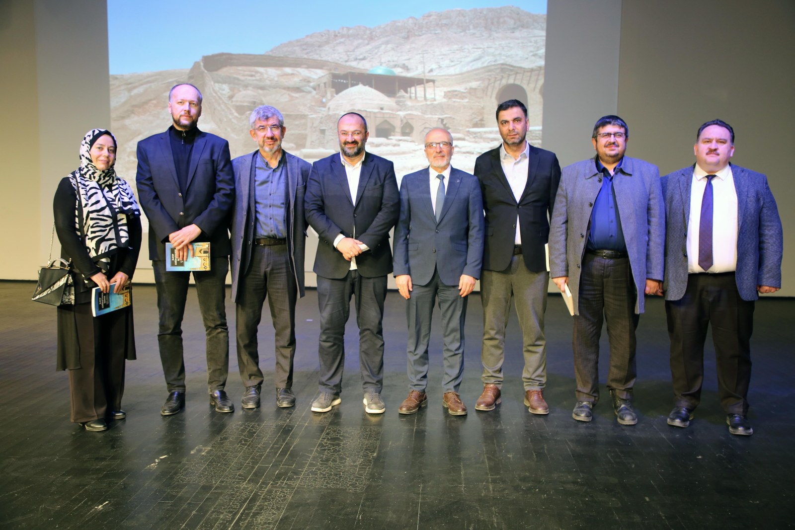 “En zor coğrafya, Doğu Türkistan”