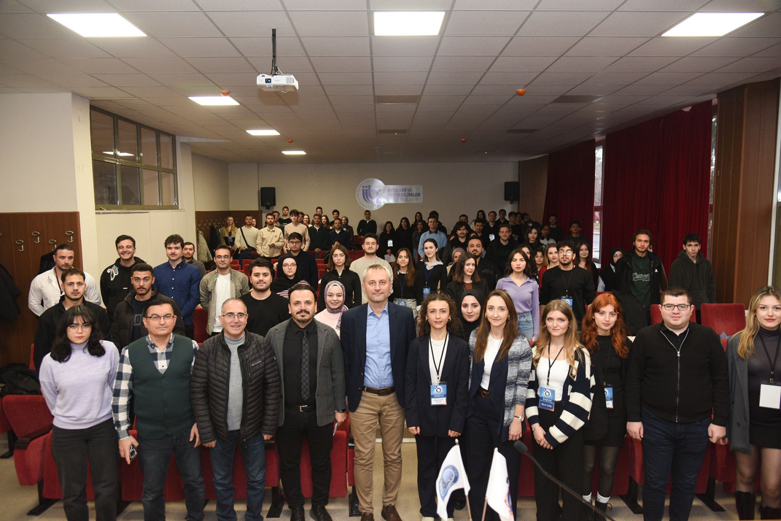 “Yönetim ve bilişim yetkinliklerinin birlikteliği kamuda önem kazanacak”