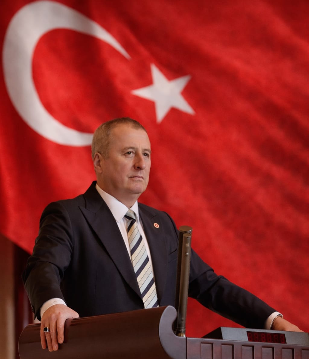 OLGUN’DAN SERT TEPKİ: “ALIN SİZE AÇILIM! ESERİNİZLE GURUR DUYUN”