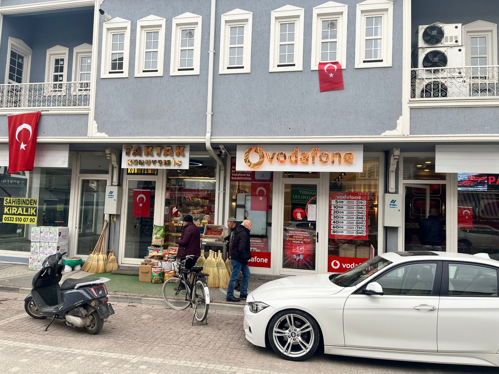 Bolvadin’den Türk Bayrağına Yapılan Saldırıya Sert Tepki