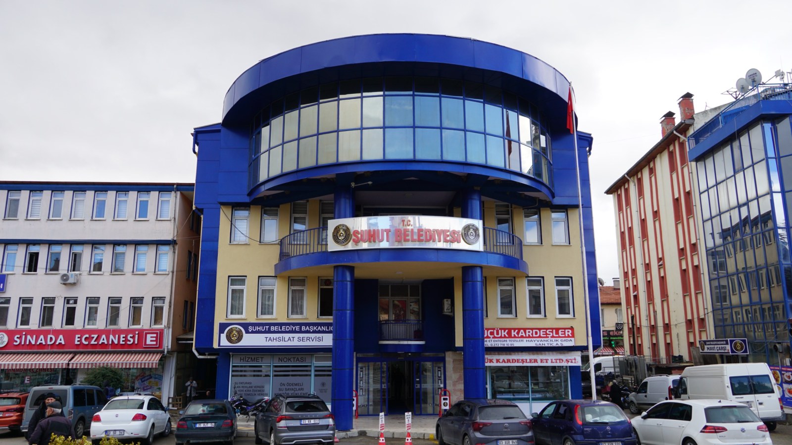 ŞUHUT BELEDİYESİ’NDE İŞÇİ MAAŞLARI NETLEŞTİ