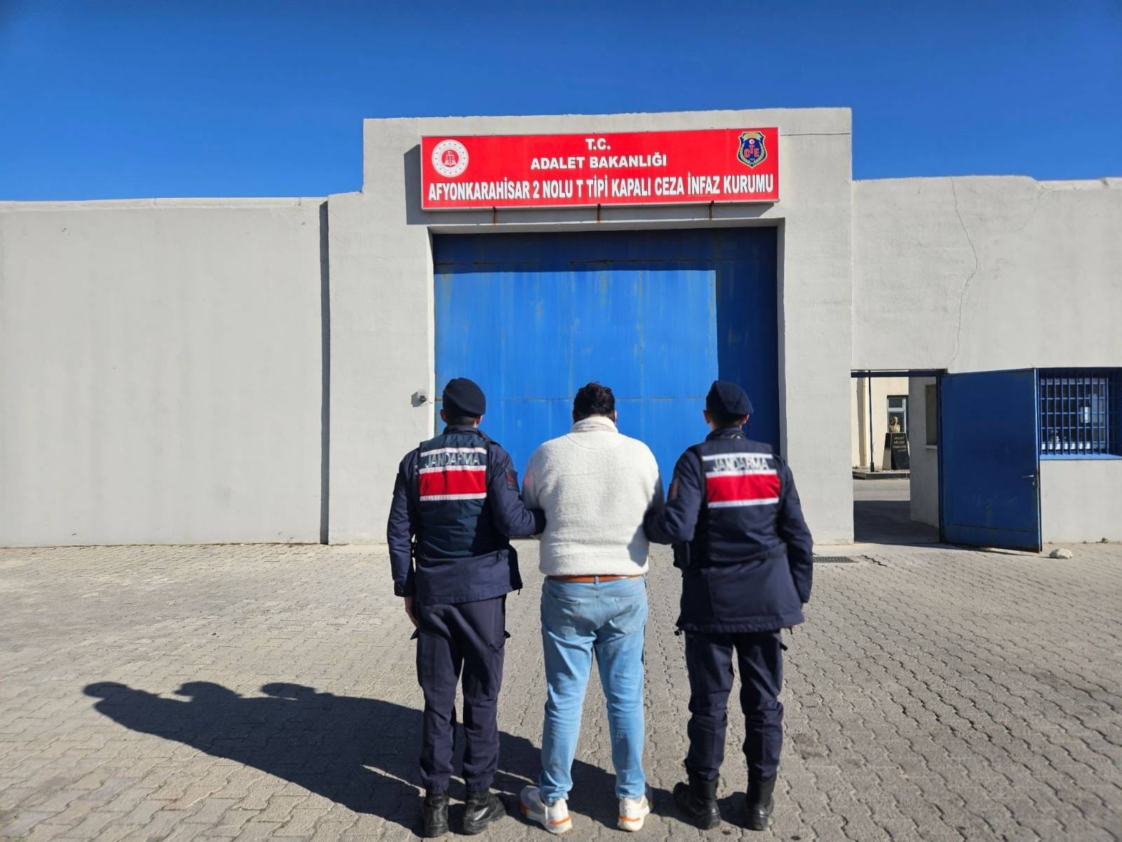 Uyuşturucuya Geçit Yok