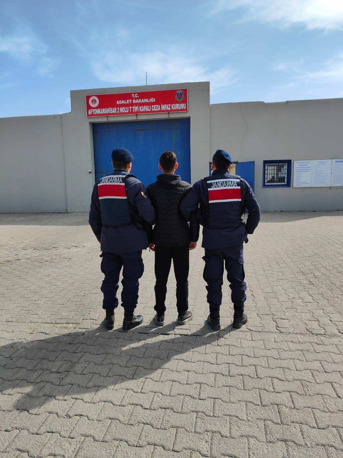 Aranan 61 Kişi Yakalandı