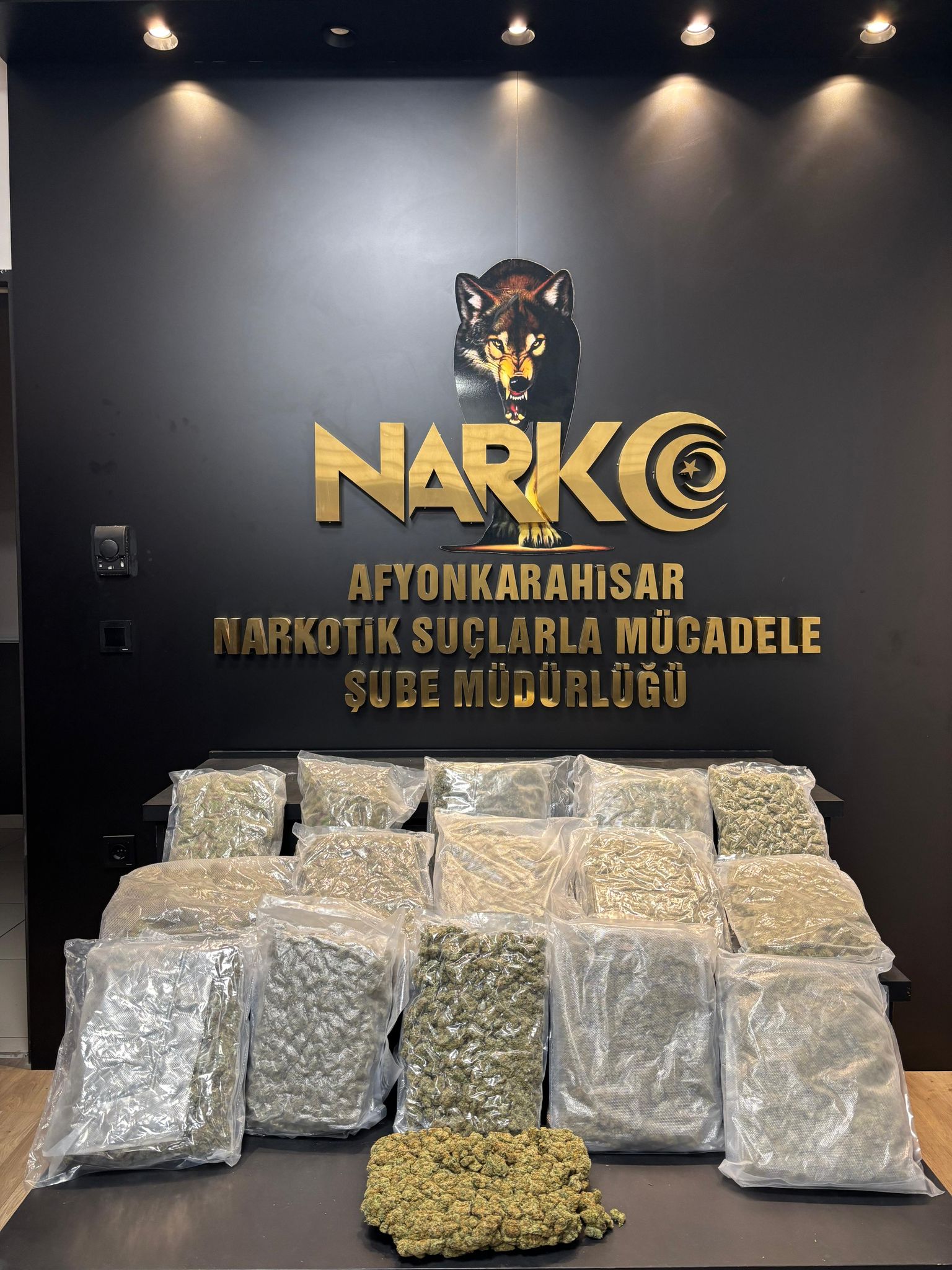 9 Kg Uyuşturucu Maddesi Ele Geçirildi