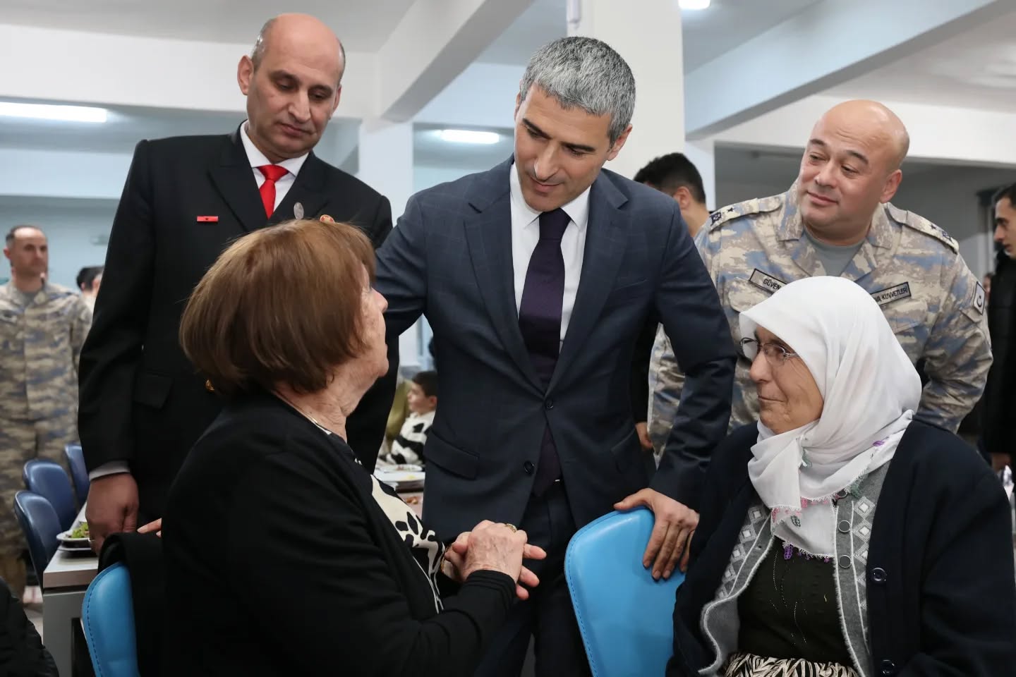 "Sizler bu aziz vatanın göklerdeki sarsılmaz kalesisiniz”
