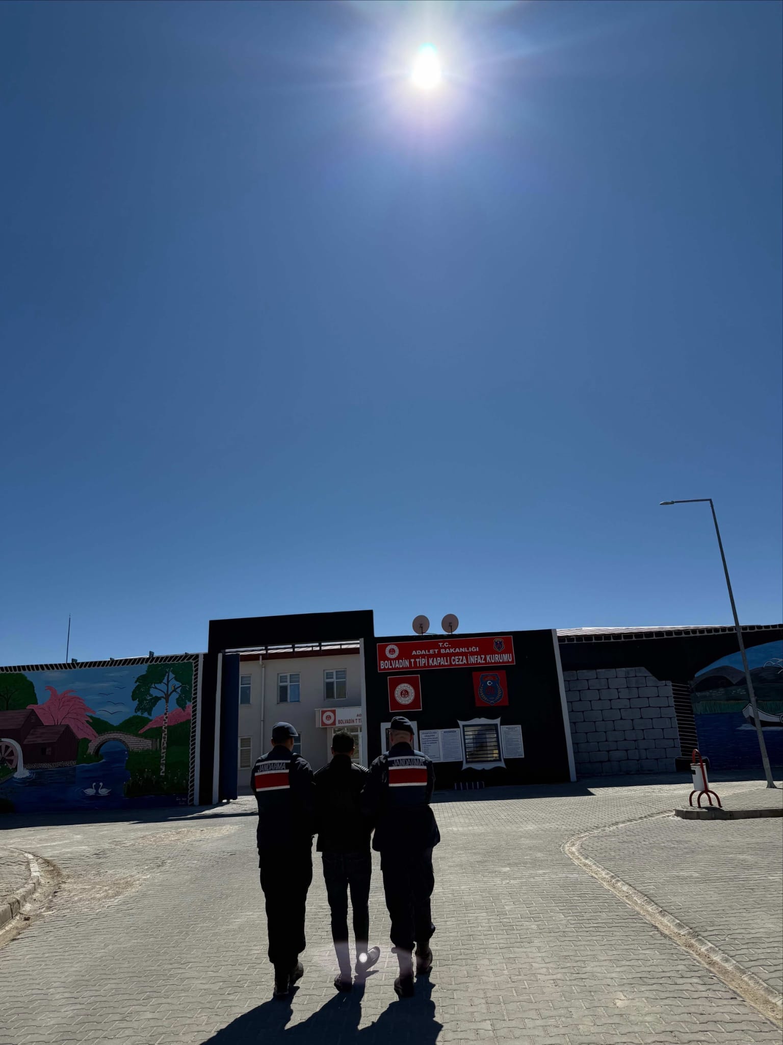 Aranıyordu, Yakalandı