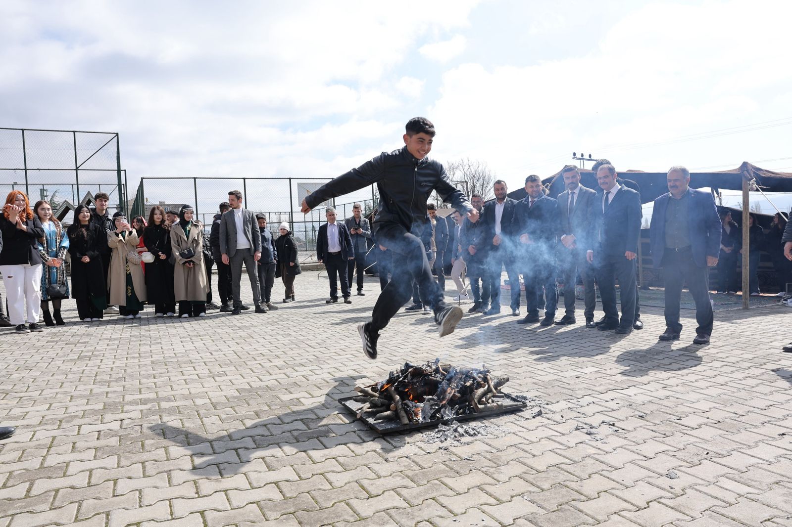 AKHARIM'DA NEVRUZ BAYRAMI KUTLANDI