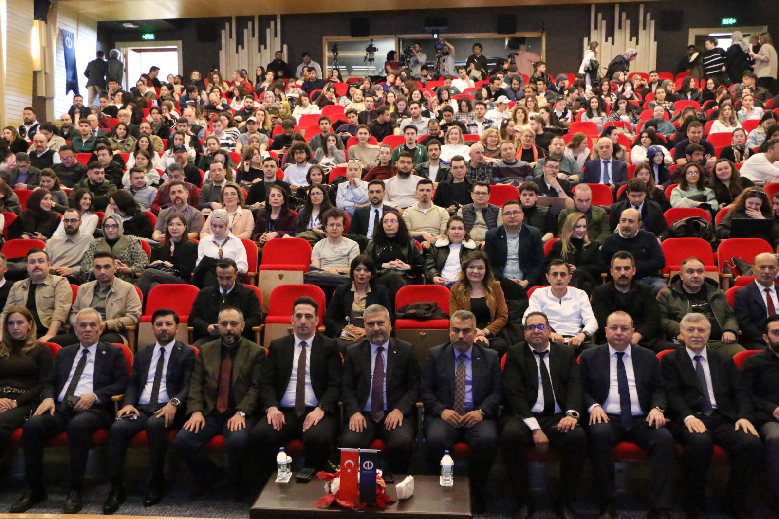 Anadolu Üniversitesinde “Dijital Habercilik ve Yapay Zekâ Eğitimi Programı” düzenlendi