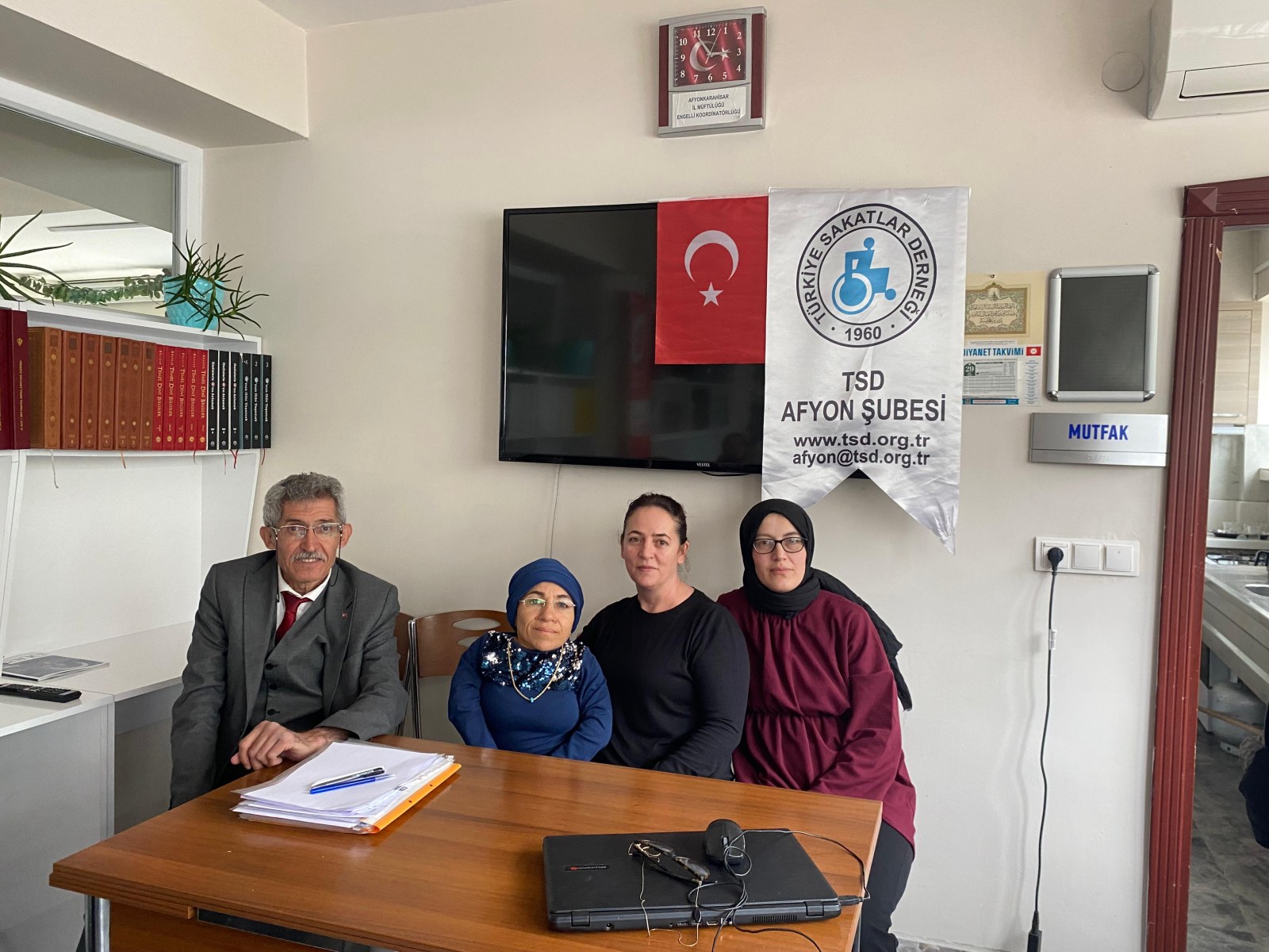 Faruk Özkara, Güven Tazeledi