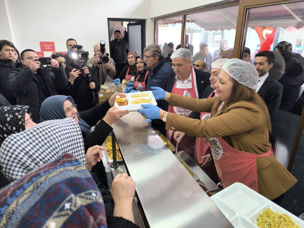 YONCAALTI HALK LOKANTASI HİZMETE AÇILDI