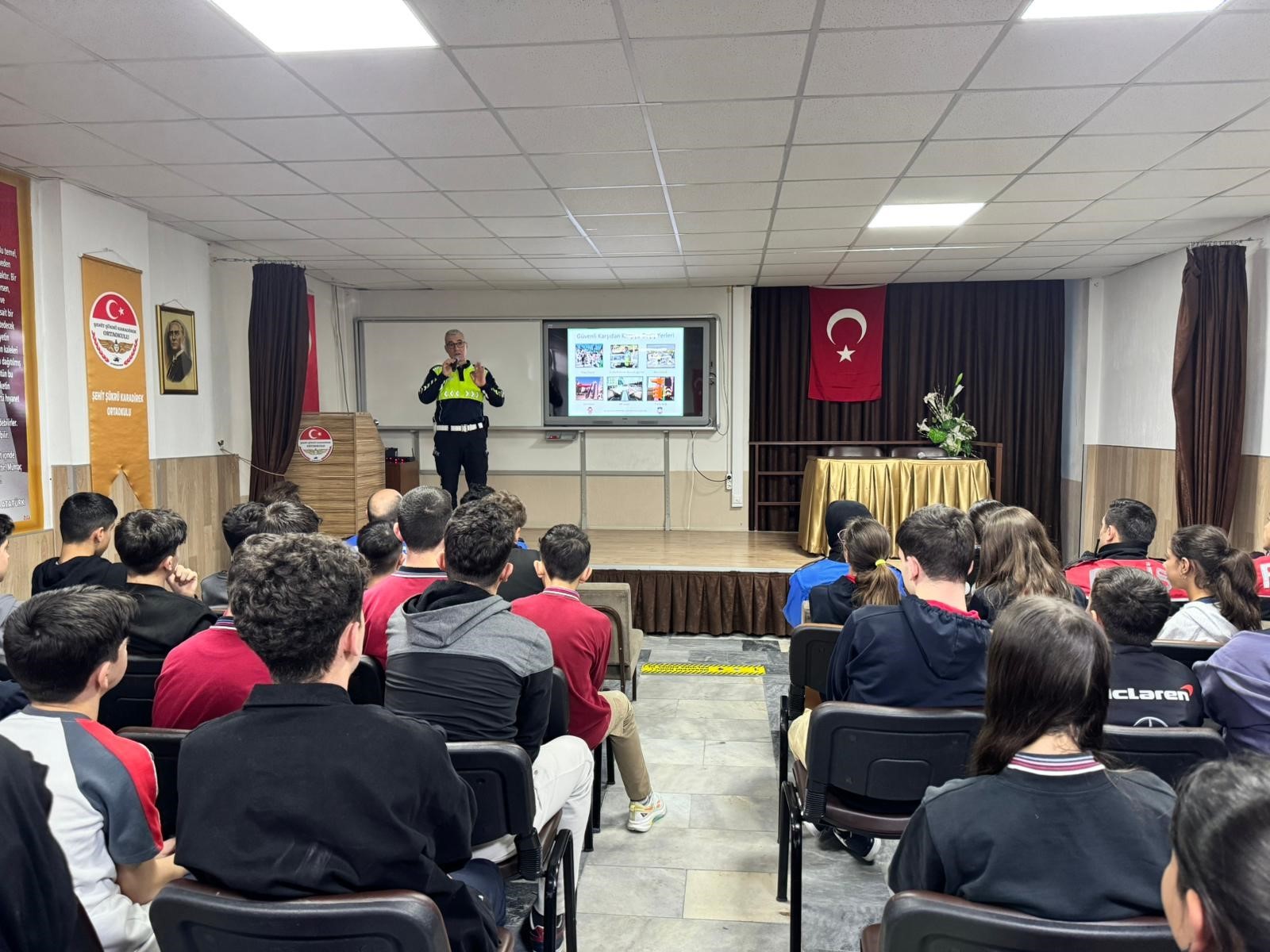 Emniyet Bilgilendirdi