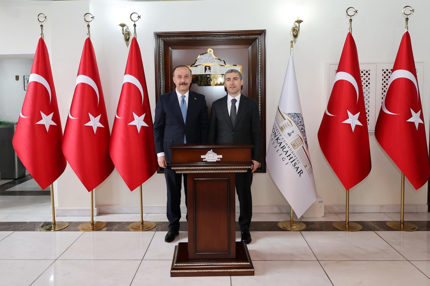 Isparta Valisi Erin'den Vali Aktaş'a Ziyaret