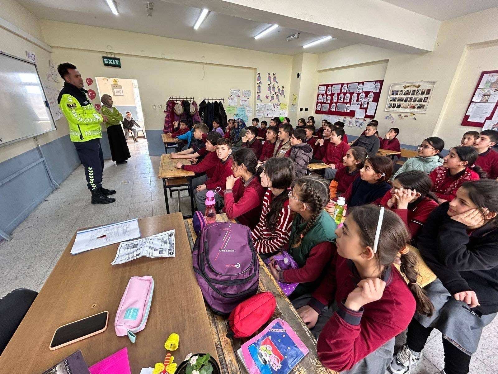 Jandarma Bilgilendirdi