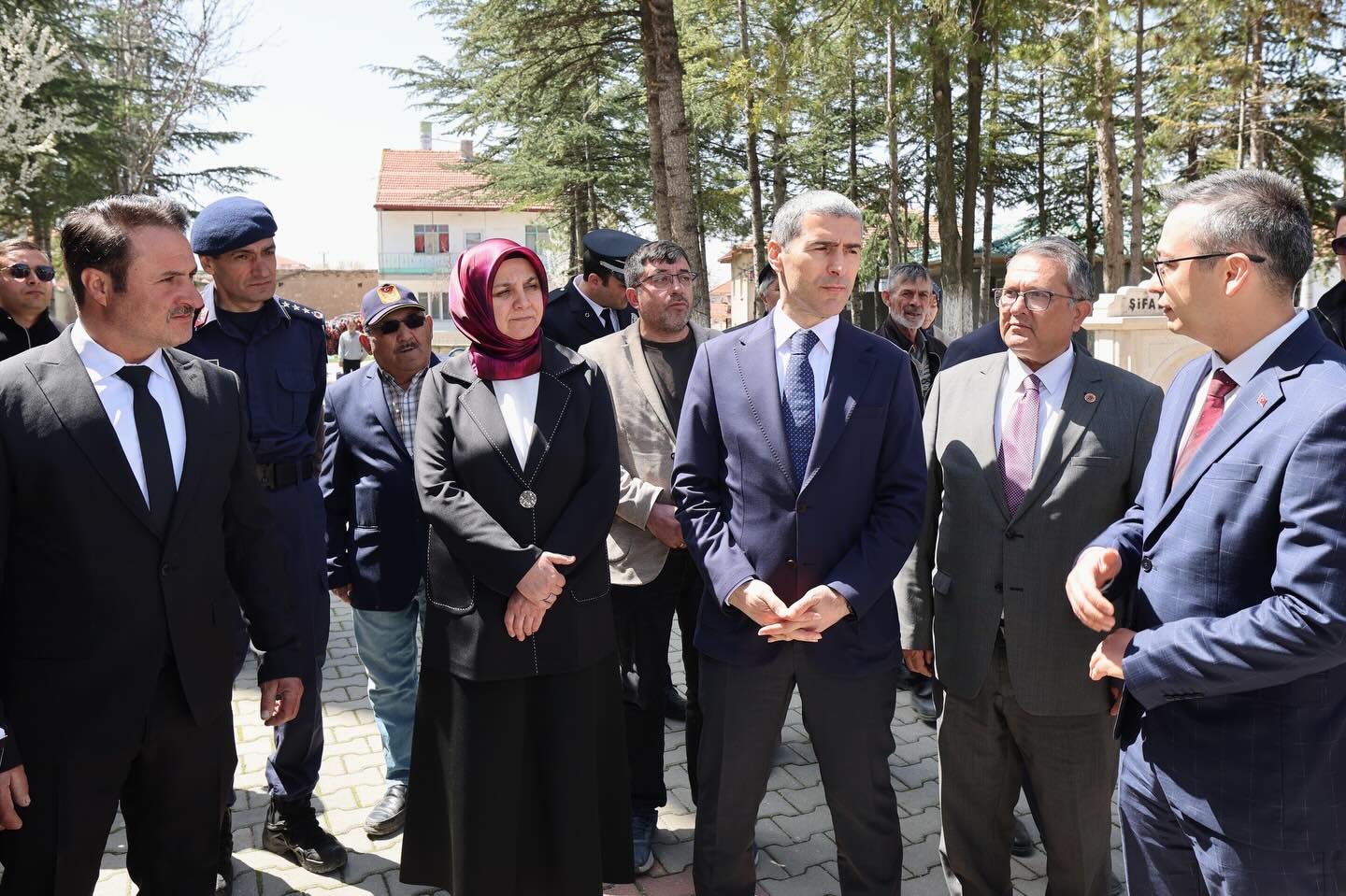 Aktaş, İhsaniye'de Temaslarda Bulundu