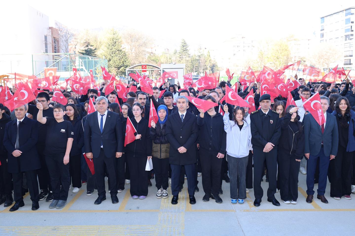 Eğitim Camiasından Anlamlı Anma Töreni