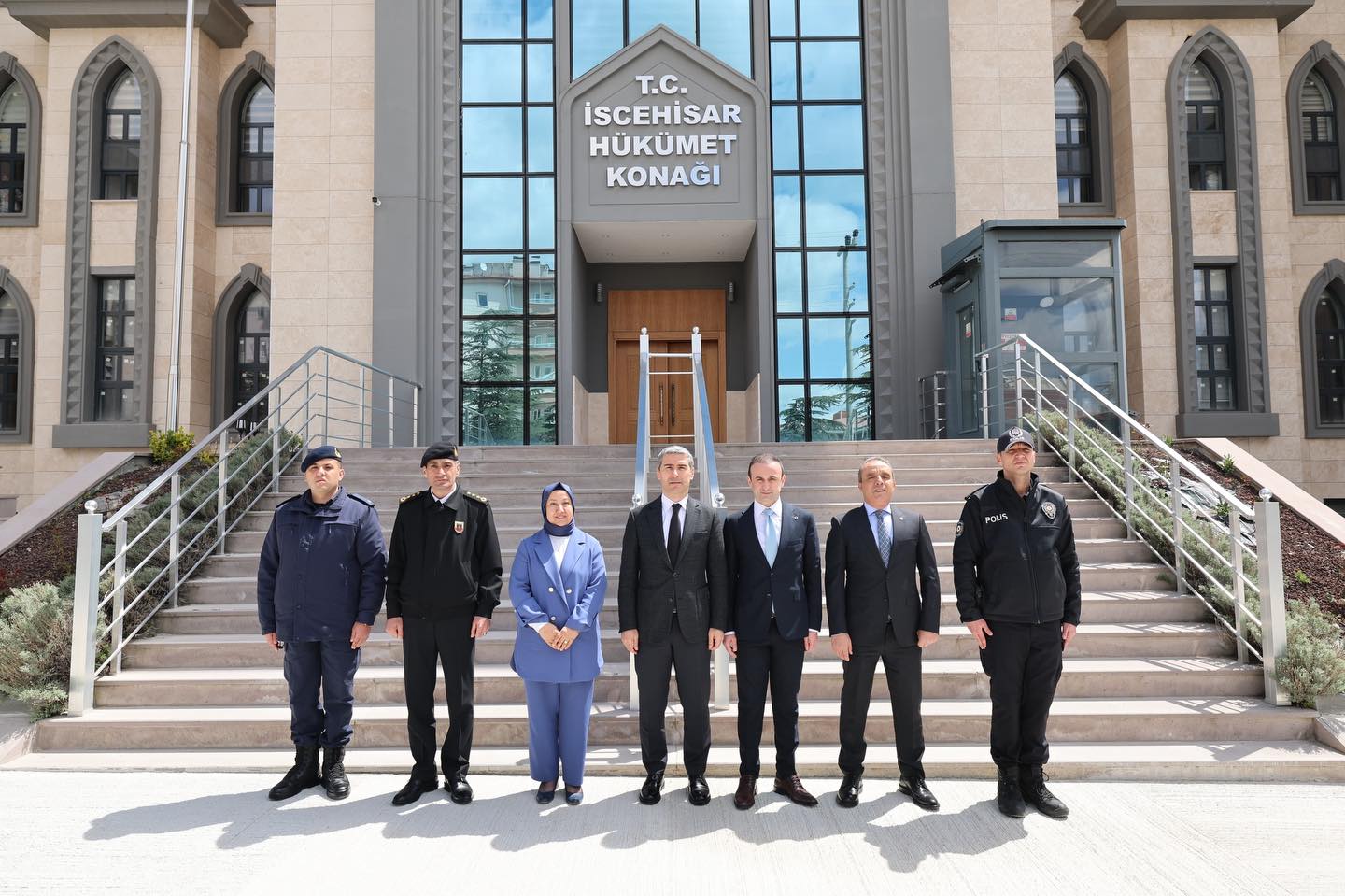 Vali Aktaş, İscehisar'da Temaslarda Bulundu