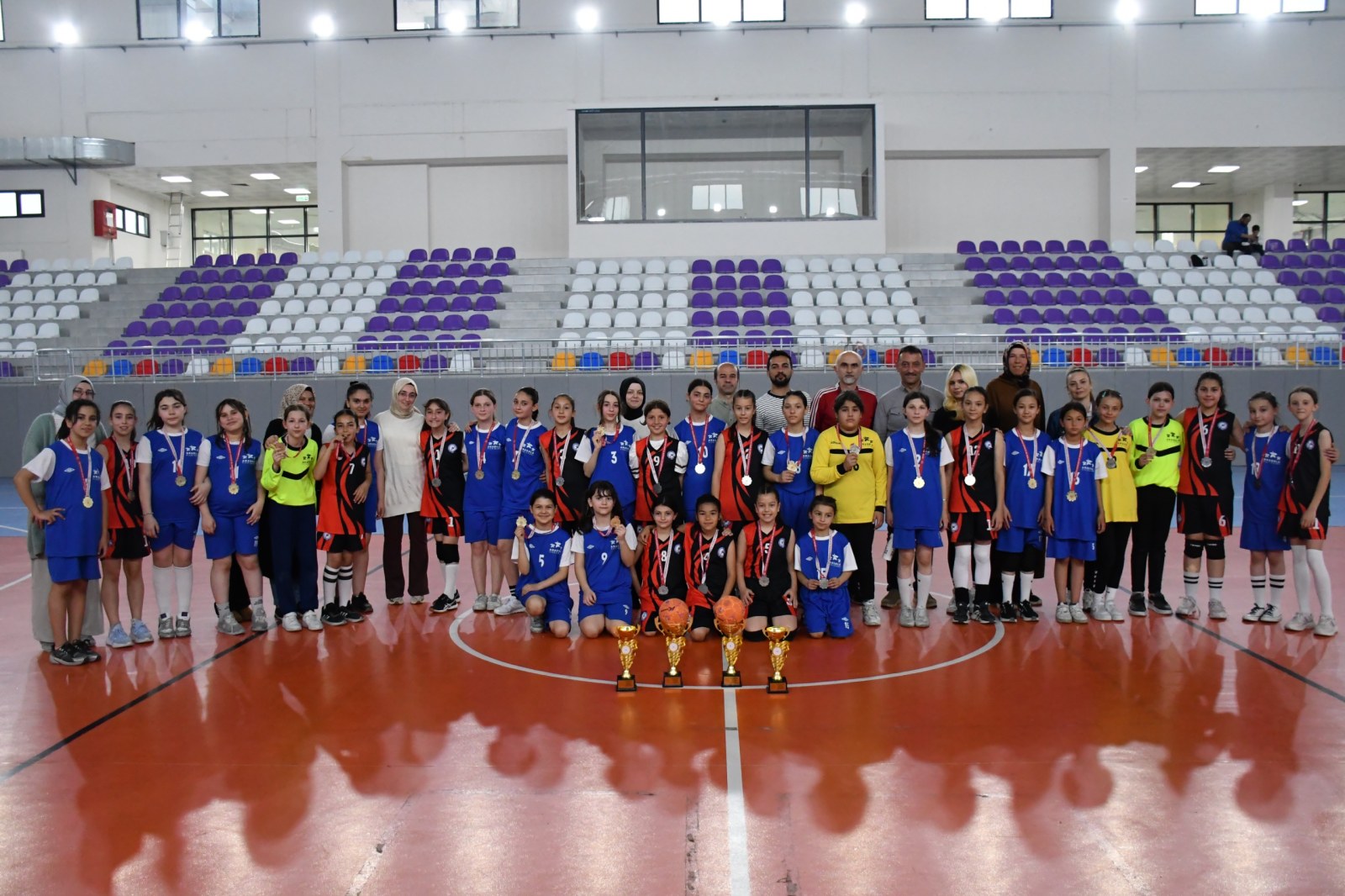 Kulüpler Hentbol Minik Kızlar İl Birinciliği Müsabakaları Sona Erdi