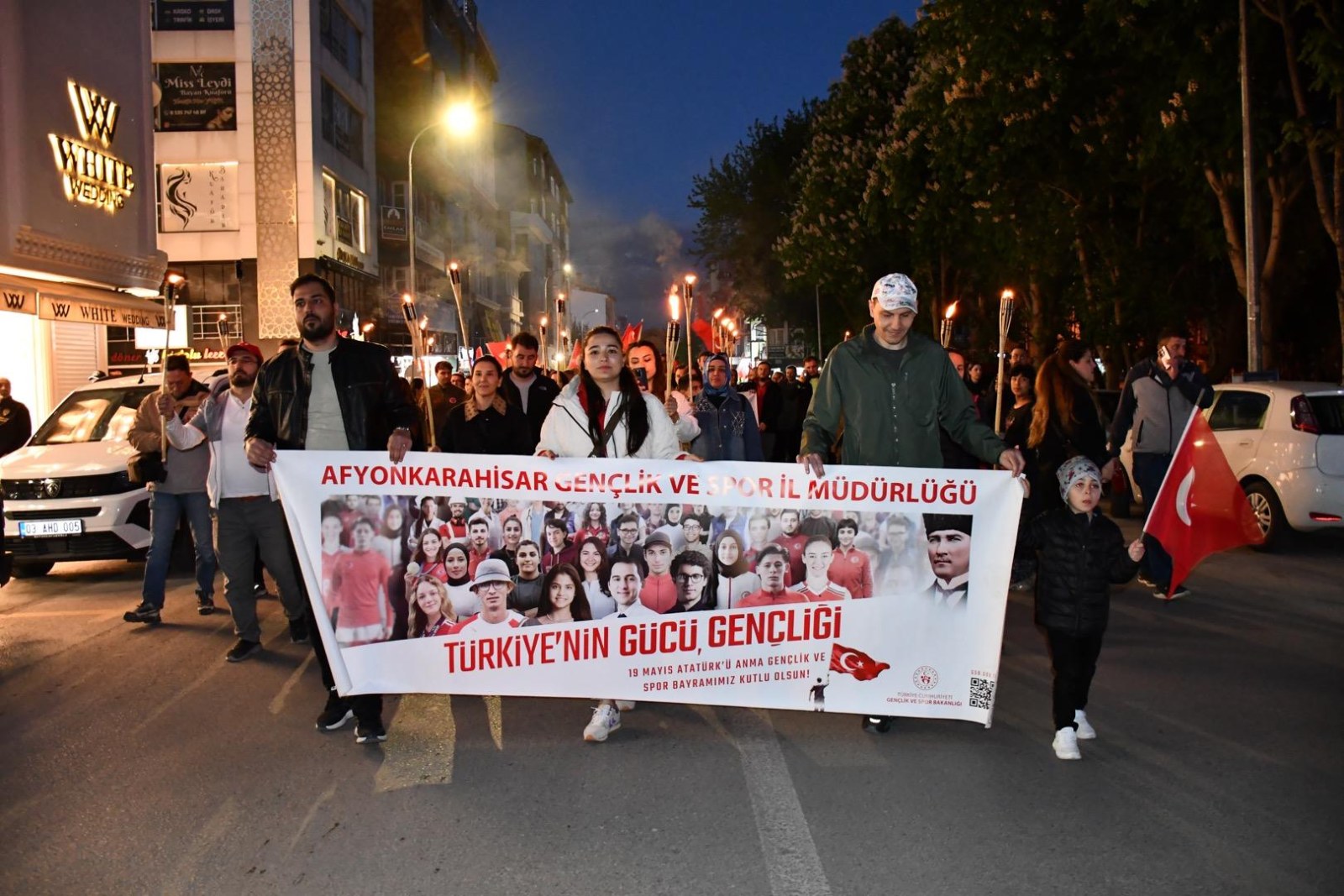Gençlik Yürüyüşü Yapıldı