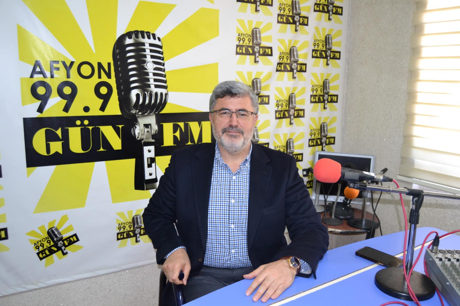 Özkaya'dan Gün FM'e Tebrik