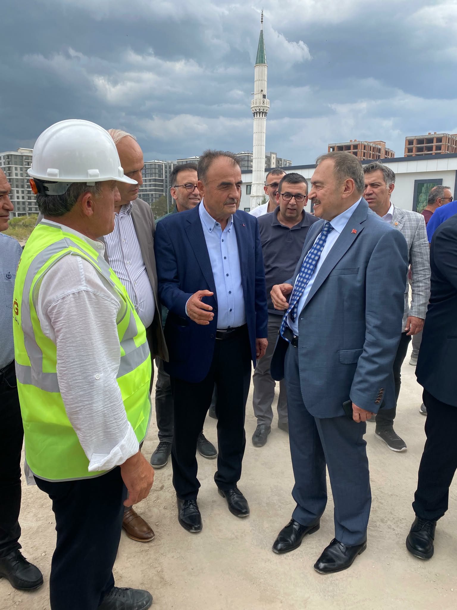 Türk-İş Güvenevler Yapı Kooperatifi’nin Temel Atma Töreni Yapıldı
