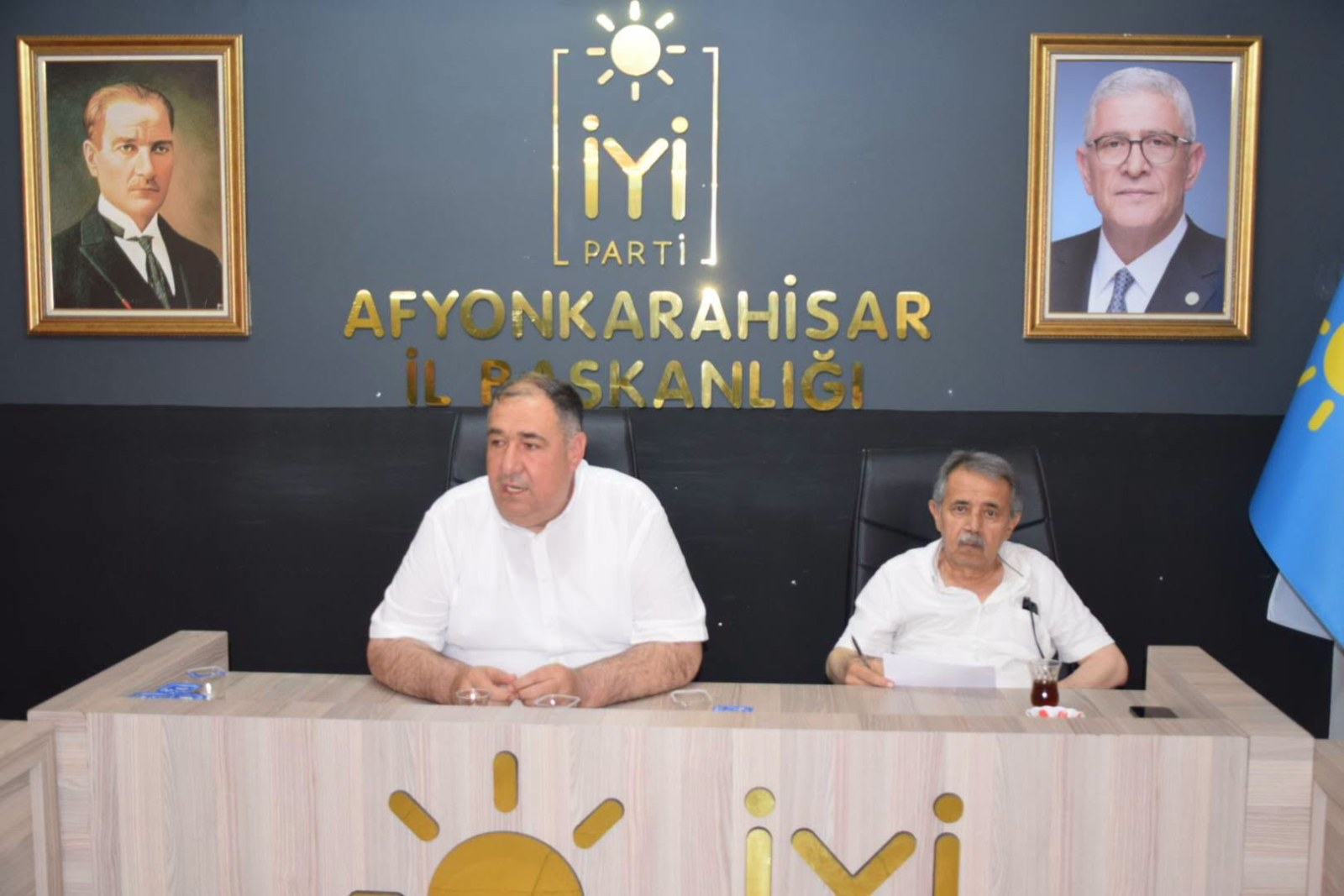 İYİ Parti Afyonkarahisar İl Yönetimi Toplandı