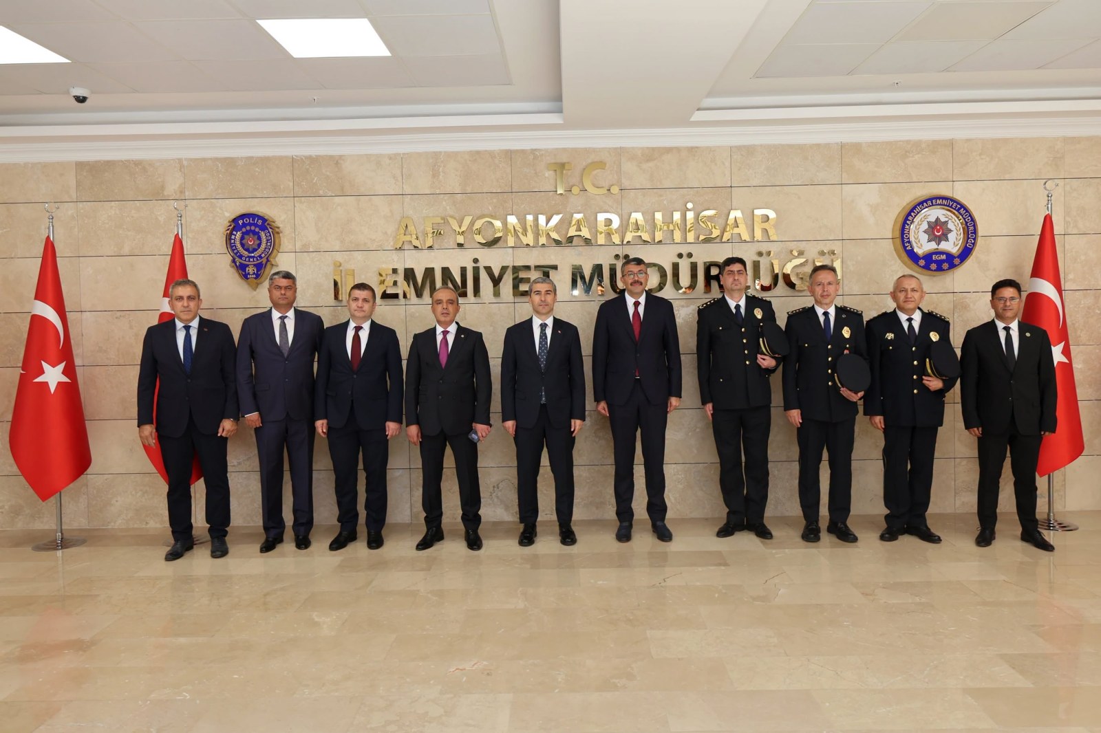 Çelik'ten Emniyet ve Jandarma'ya Ziyaret