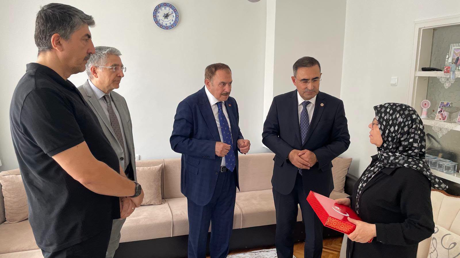 Eroğlu ve Arslan'dan Taziye Ziyareti