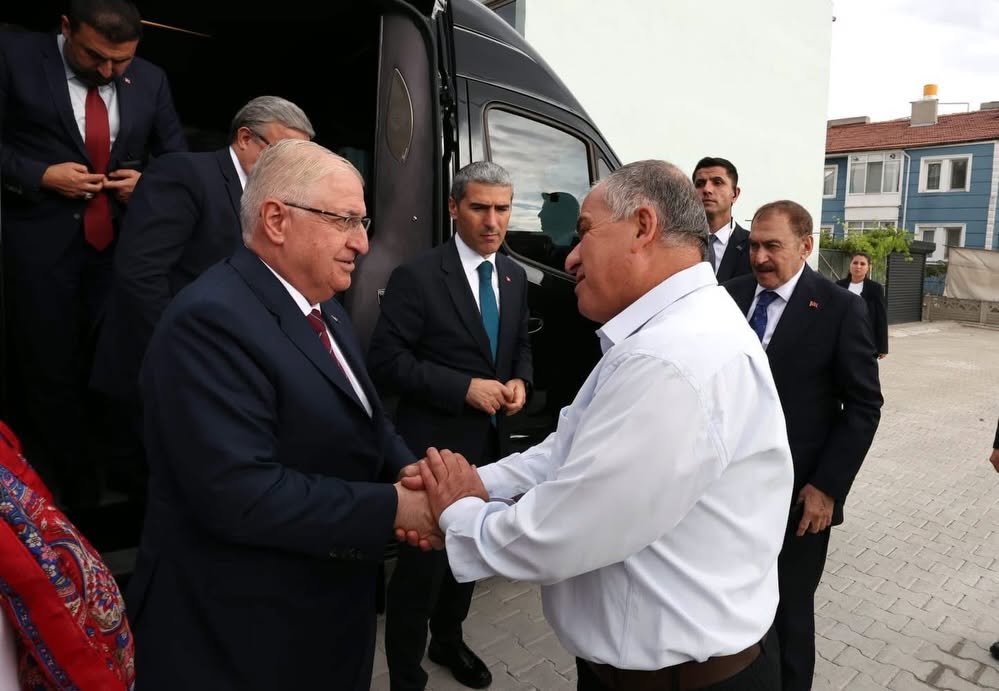 Bakan Güler, Afyonkarahisar'da Şehit Ailesini Ziyaret Etti