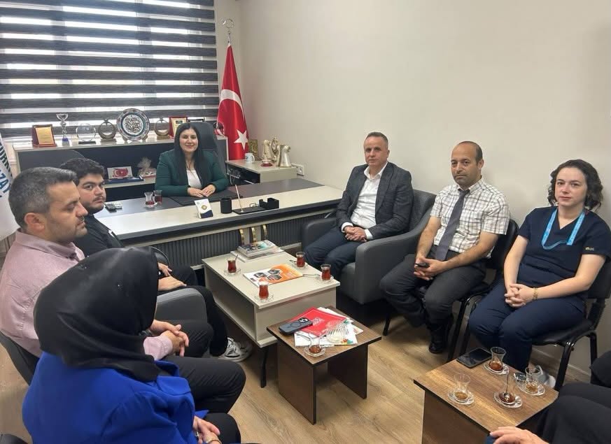 AFSÜ Diş Hekimliği Fakültesinden Otistik Çocuklar Dayanışma Derneği Ziyareti