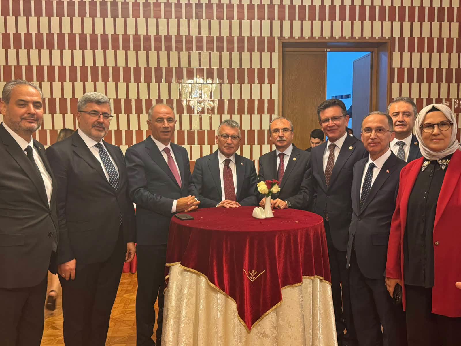 Özkaya, Açılış Resepsiyonuna Katıldı