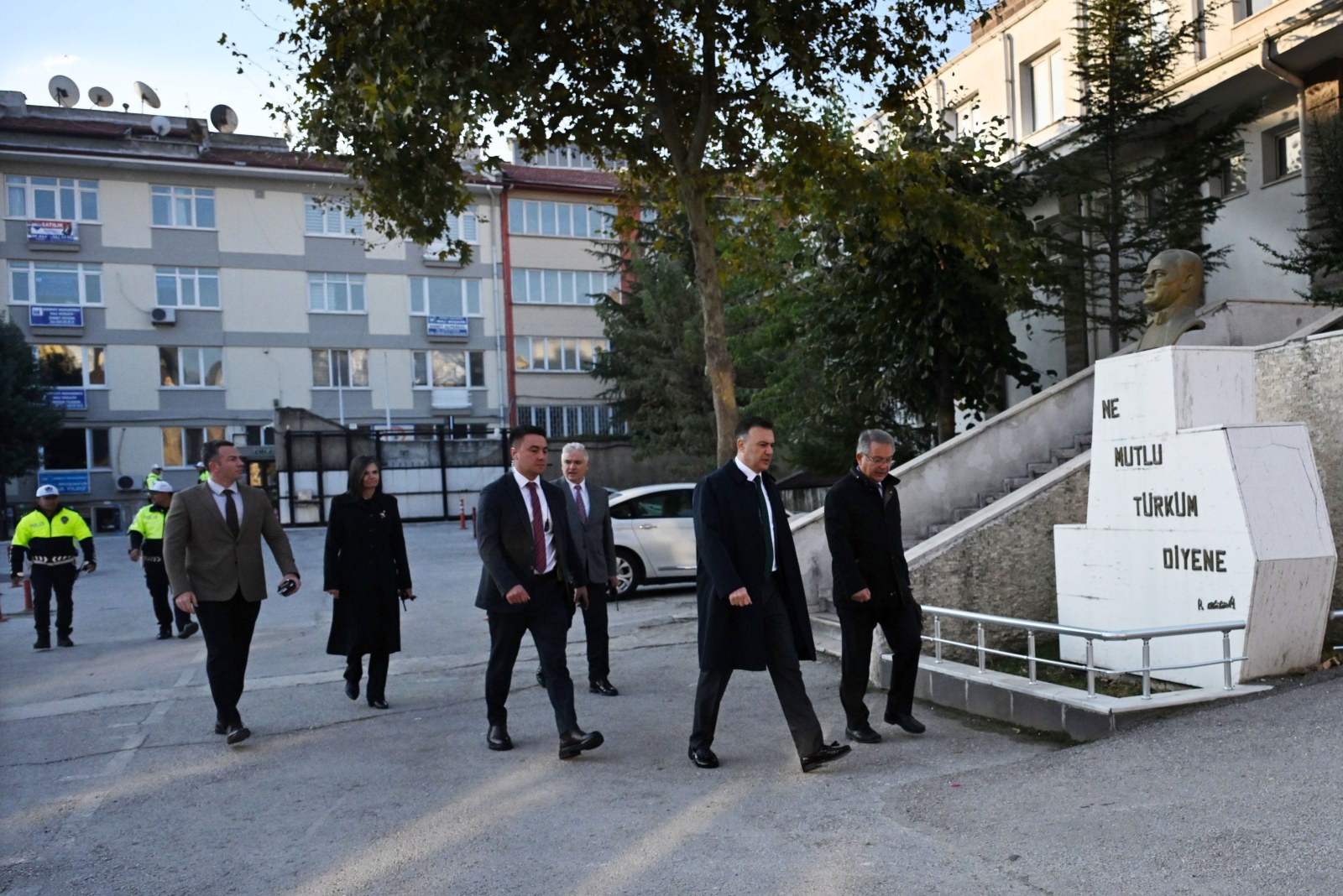 Demirtola'dan Afyon Lisesine Ziyaret