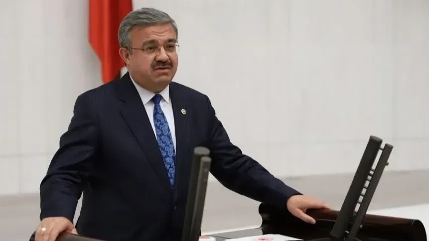YURDUNUSEVEN: “AFYONKARAHİSAR’IMIZIN HER KÖŞESİNE HİZMET EDİYORUZ”
