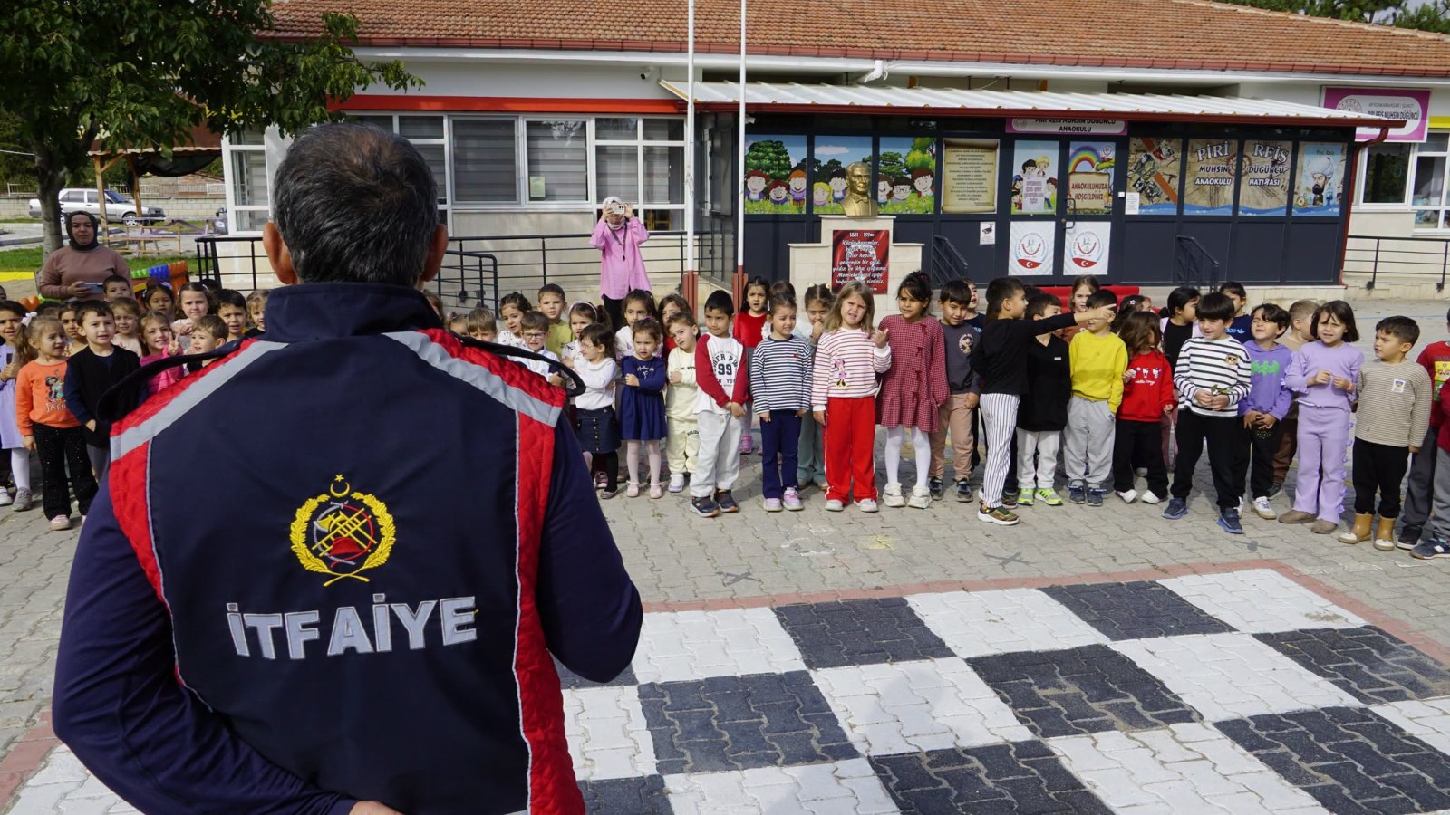 Öğrencilere Yangın Söndürme Eğitimi