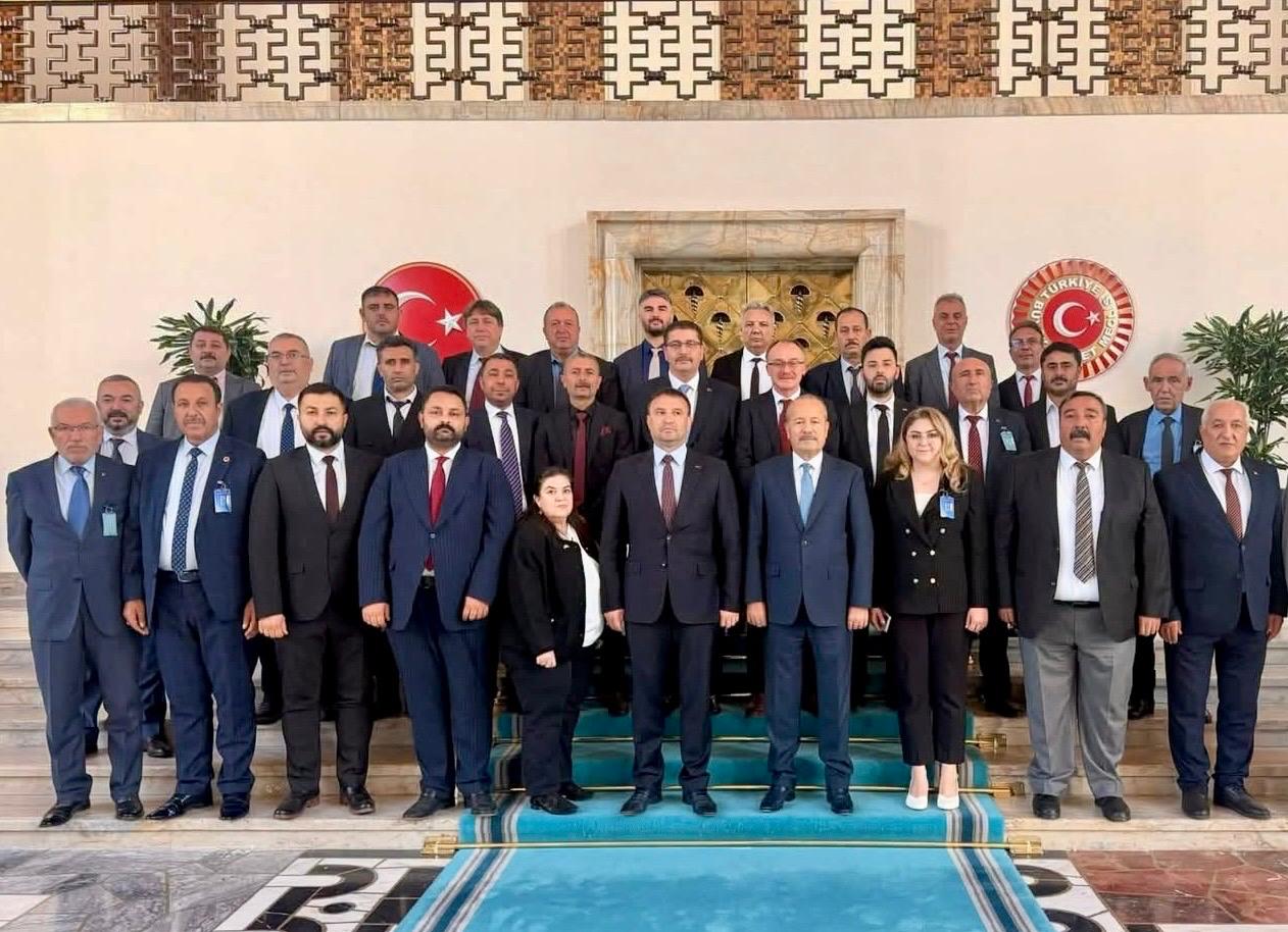 MHP'DE GÖREV DAĞILIMI YAPILDI