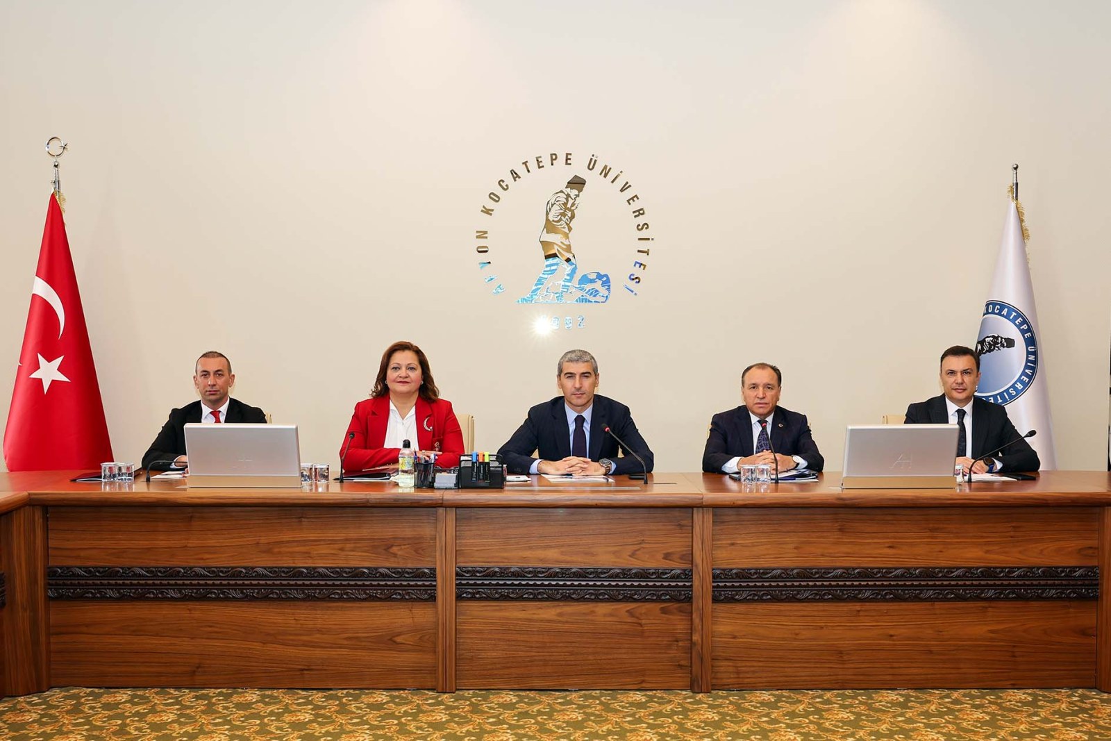 AFYON’DA ÜNİVERSİTE ÖĞRENCİLERİ İÇİN GÜVENLİK ZİRVESİ