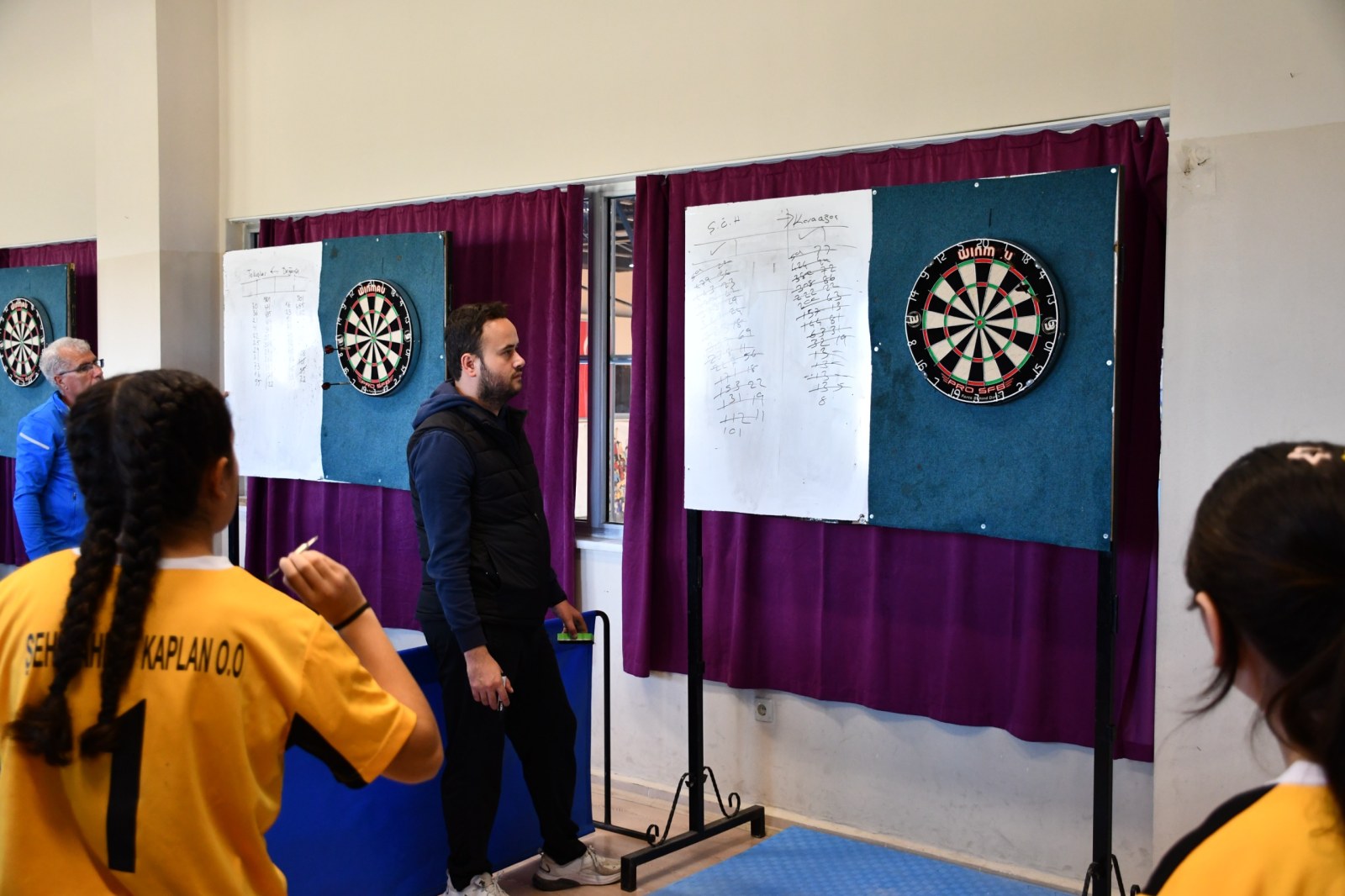 Afyonkarahisar'da Okul Sporları Müsabakaları Başladı